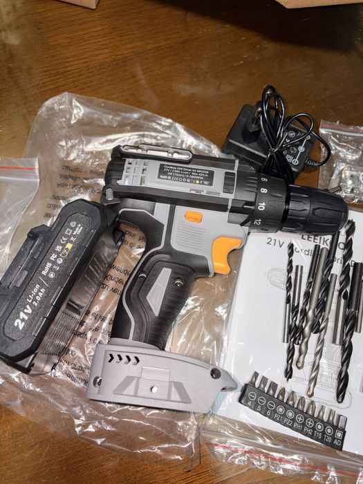 Berbequim Aparafusadora + bateira + kit completo