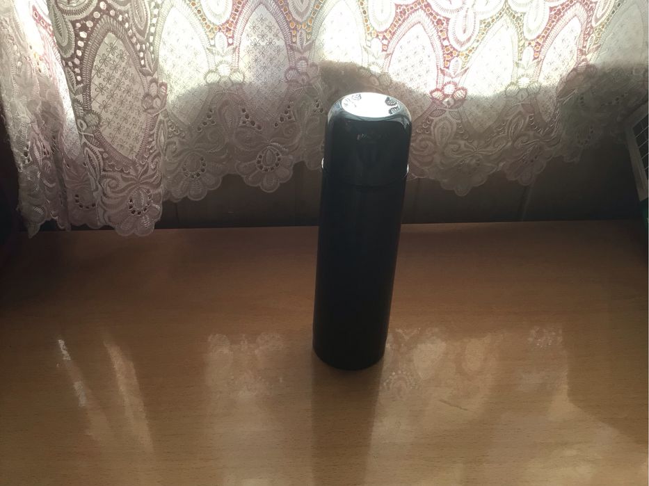 Термос  с нержавейки новый