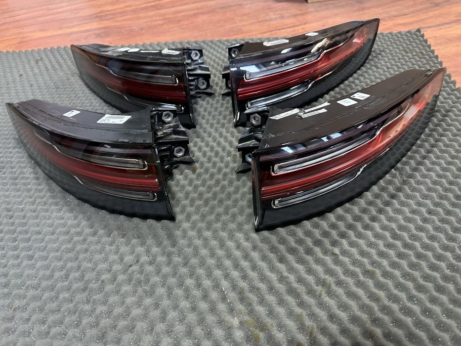 Lampa Porsche Cayenne 9Y0.945.096.J 9Y0.945.095.J