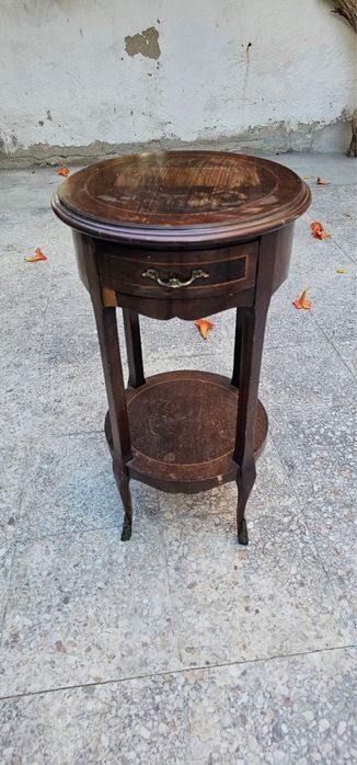 Movel antigo bom estado