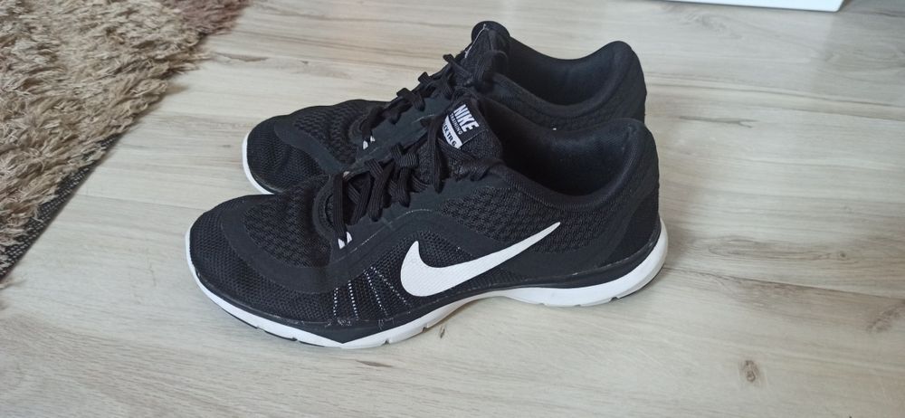 Buty sportowe Nike Training 38