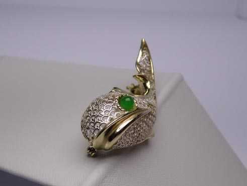 Dwukolorowa srebrna filigranowa broszka delfin Willi Nonnenmann.