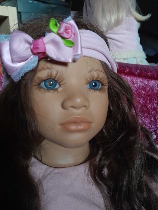 Boneca de colecção Lona