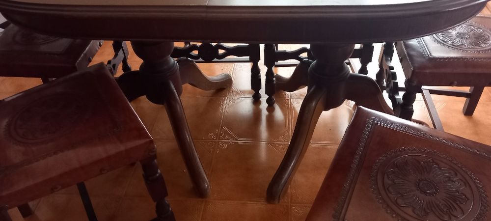 Sofa+mesa+6 cadeiras