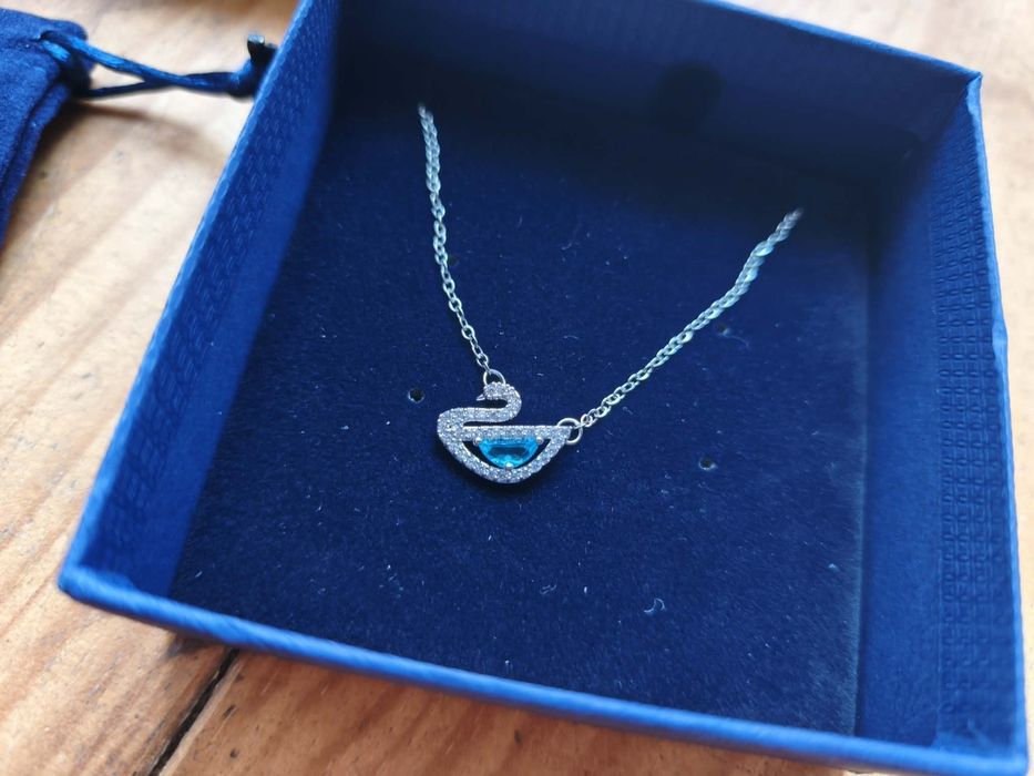 Fio Swarovski Nova na Caixa