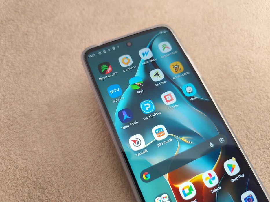 Smartfon GPS MOTOROLA Moto G05 4/128 6.67" - aplikacje nav tir bus