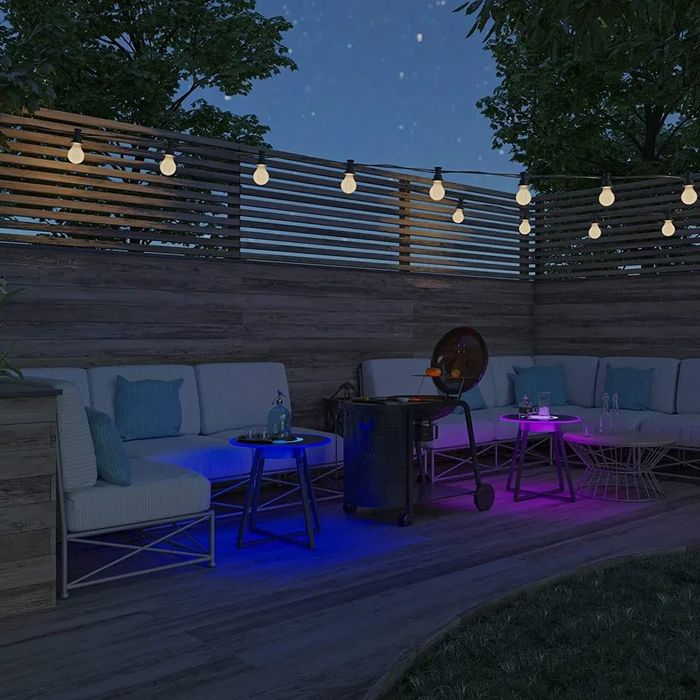 Круглый скляний стіл із підсвіткою зарядкою