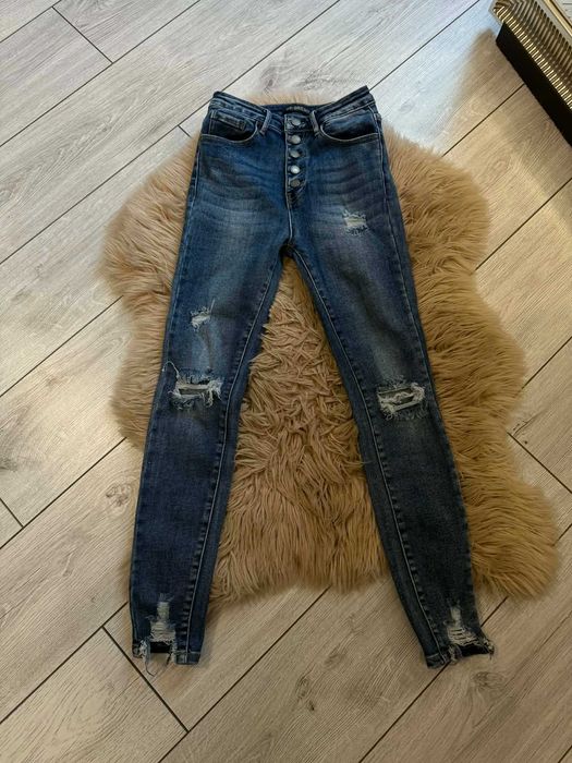 Damskie spodnie wysoki stan jeans z przetarciami rurki
