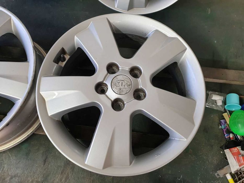 Felgi aluminiowe Hyundai Kia R17 5x114,3 17X6,5J ET 54 centr 67,1mm