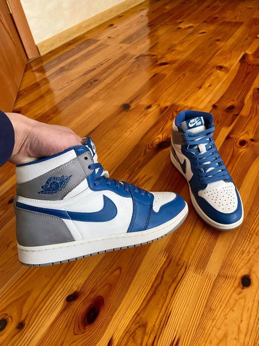 Кросівки чоловічі Nike 1 Retro High Og Blue/White Dz5485-410