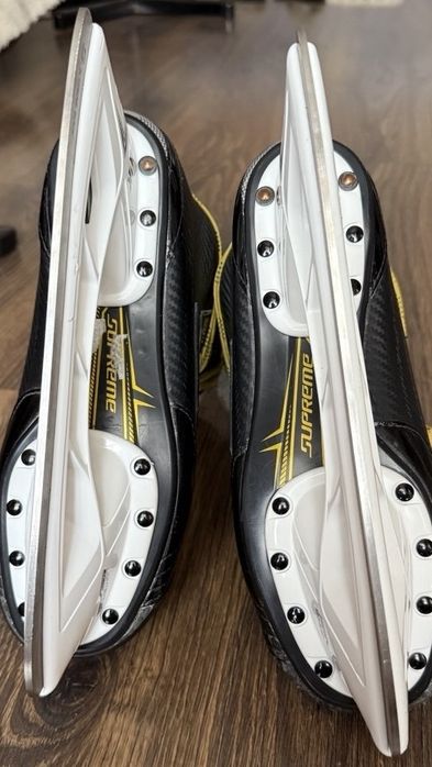 Хоккейные коньки BAUER