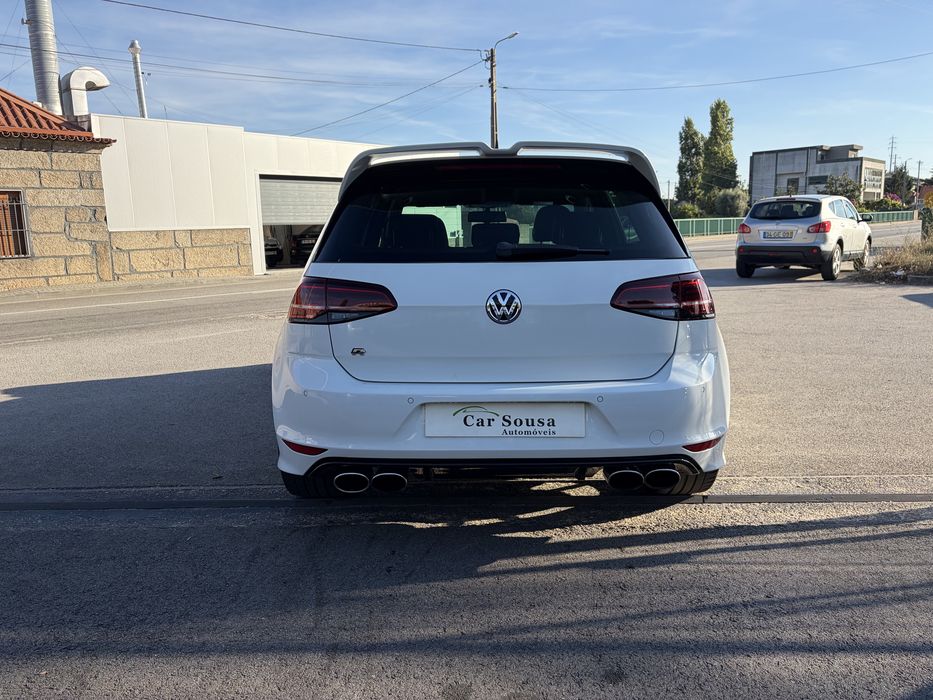 Volkswagen Golf R