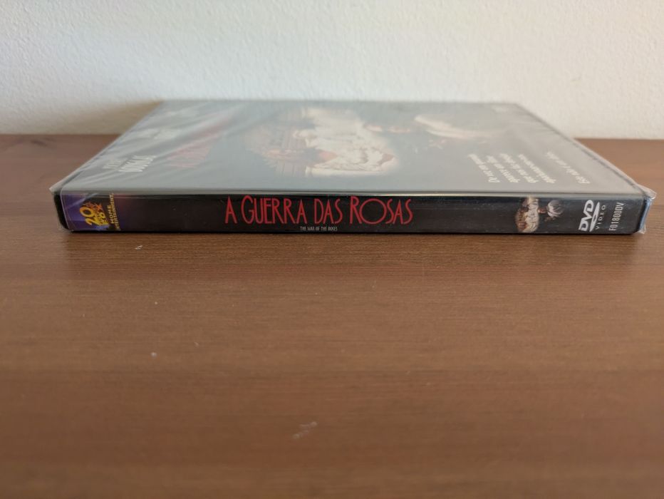 DVD NOVO e SELADO - " A Guerra das Rosas" 1989
