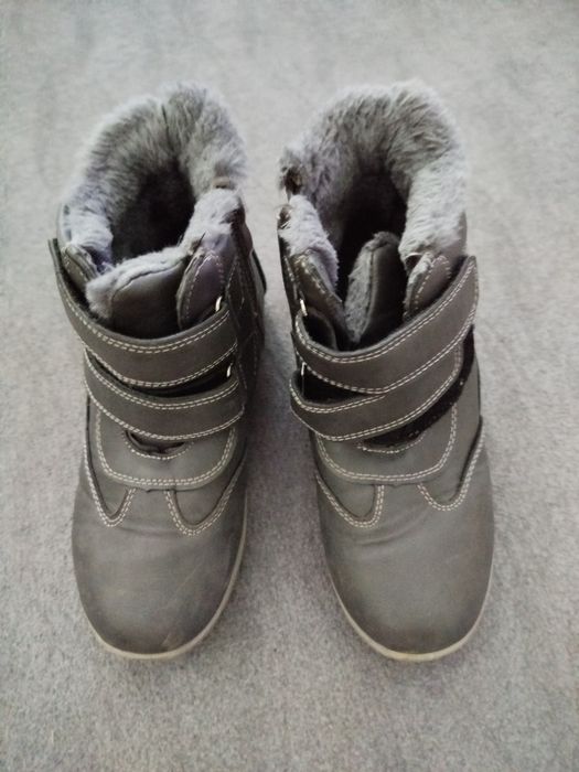 Buty chłopięce zimowe r. 36