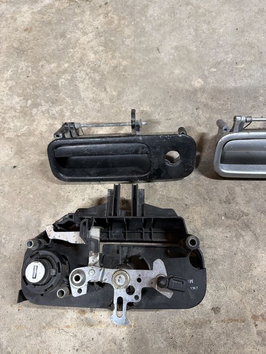 Ручка ляди Volkswagen T5