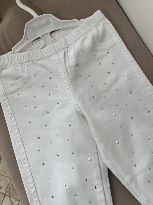 Білі джинси на 4 роки