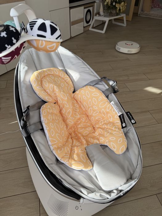 Заколисуючий центр 4moms Mamaroo 5