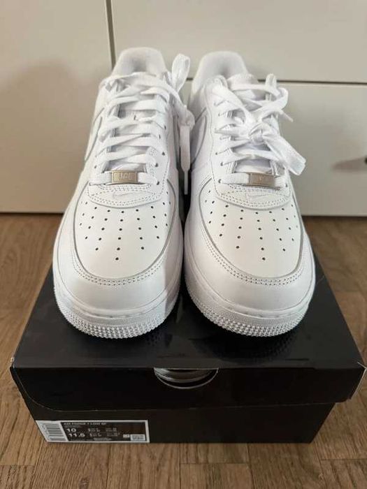 Nike_Air_Force_1_Low_Supreme_White R.40