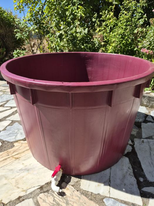 Dorna em PVC alimentar - 700 l