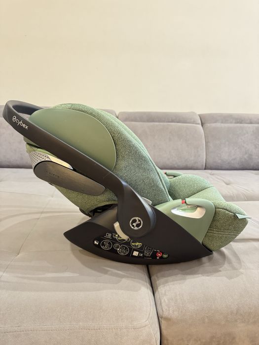 Автокрісло Cybex Cloud T i-Size plus Leaf Green