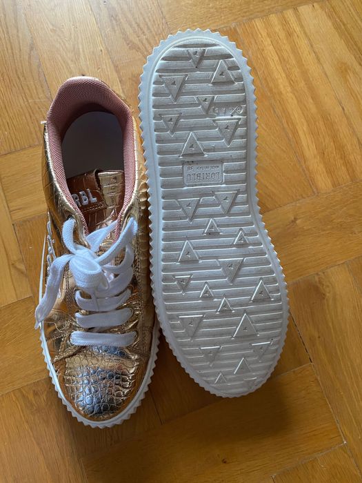 Sprzedam trampki Loriblu 38r.