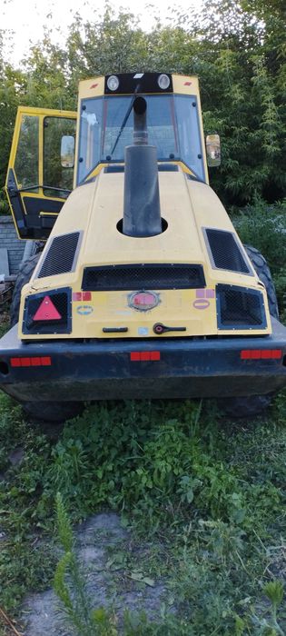 Продам  дорожний каток  BOMAG