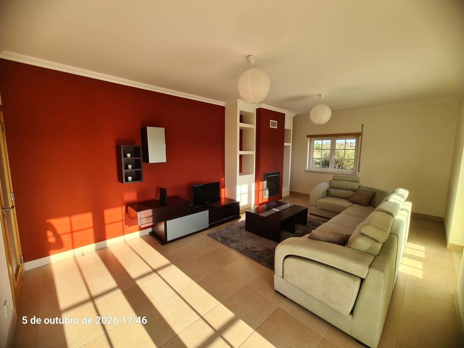 Moradia T4 com vista para o mar - Spacious 4-Bedroom House with Sea Views