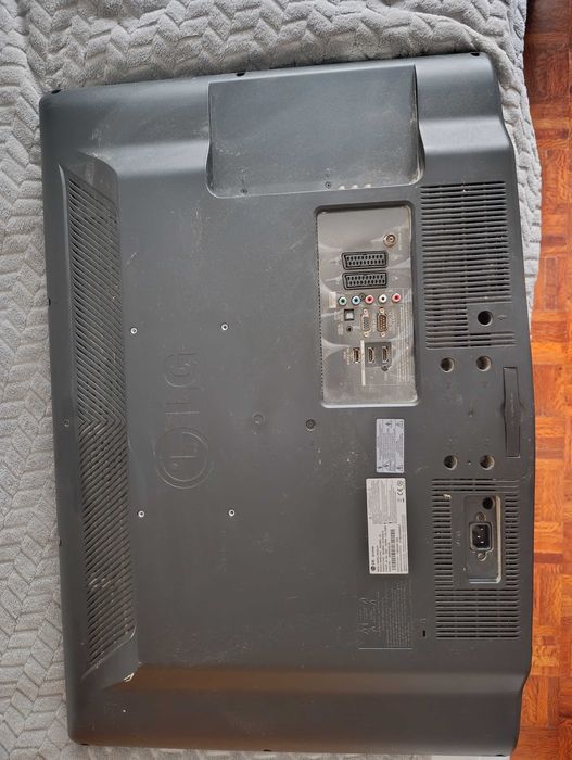 TV LG com comando, scart e DTA