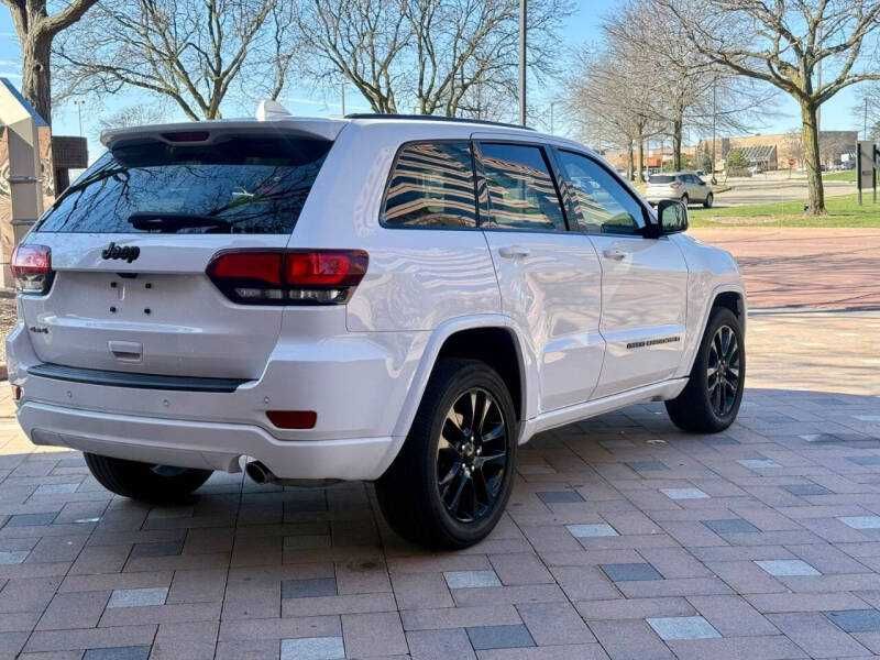2022 Jeep Grand Cherokee WK Laredo E