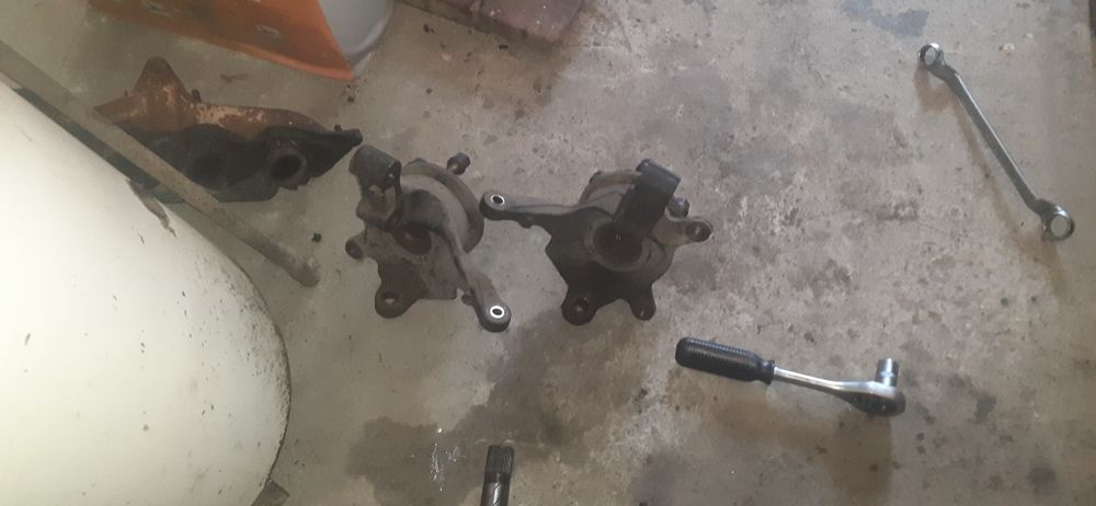 Кулак передние лагуна2 есть ещё много запчастей с этого мотора