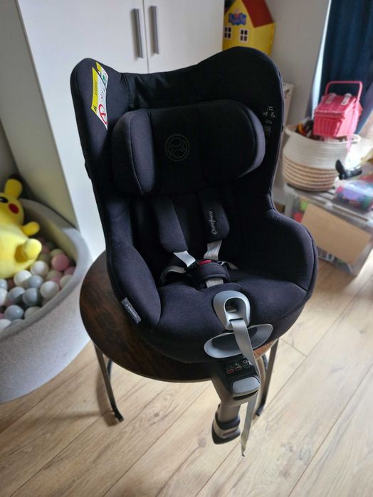 Fotelik samochodowy Cybex Sirona T i-Size + Baza Cybex T