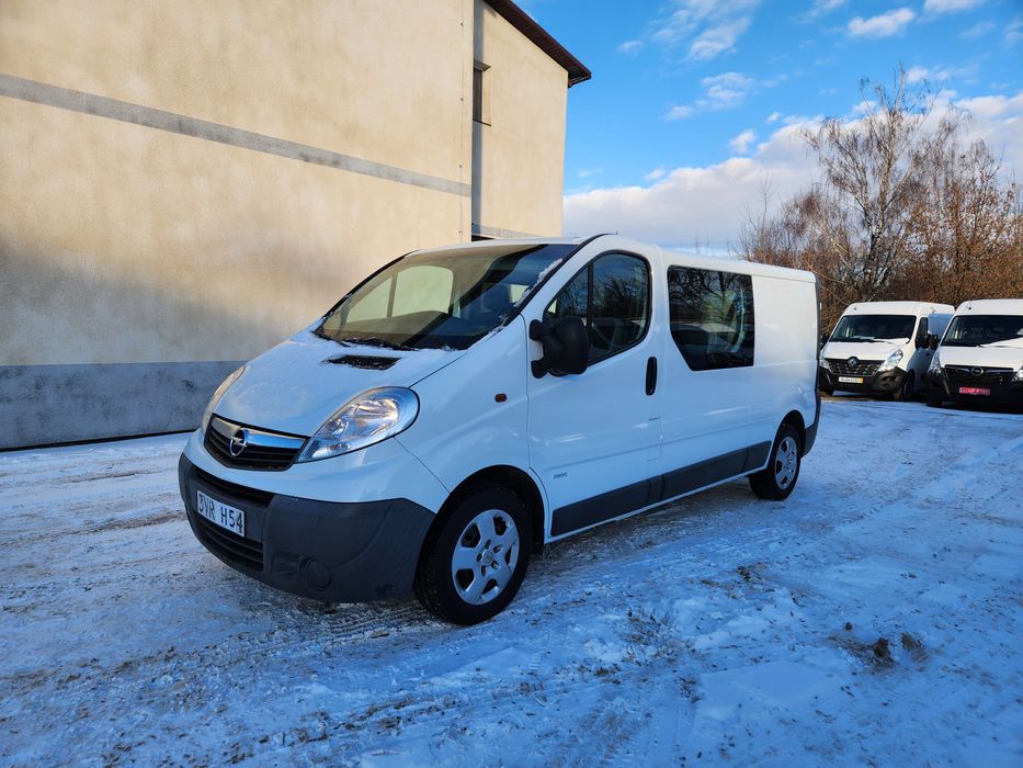 Опель Віваро 2011 рік, 2,0 дизель, 84 квт.Оригінальний вантажо-пасажир