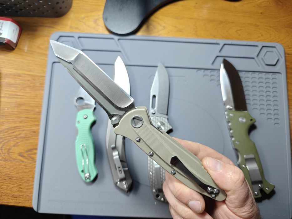 Cold steel Ad10,ad20titanium,  zt0095 titanium, Microtech