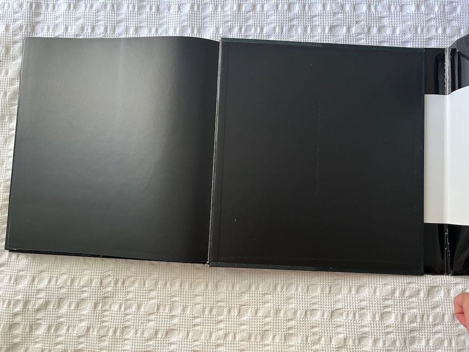 Photo-Book "Açores: Paisagem sem Mácula" de Ana Esquível