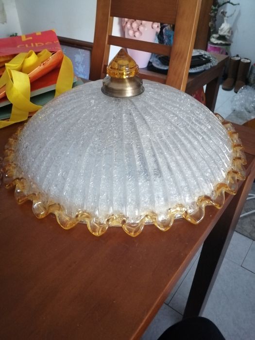 Candeeiro de teto vintage em vidro nervurado âmbar – anos 70/80Candeei
