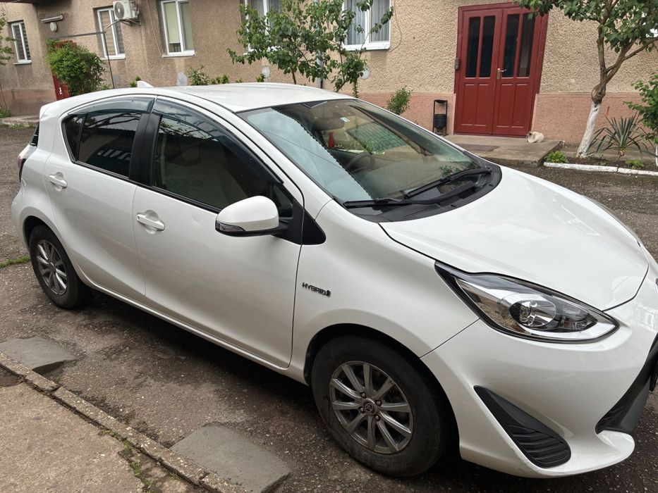 Продам  Toyota Aqua 2018 — економний та надійний гібрид!