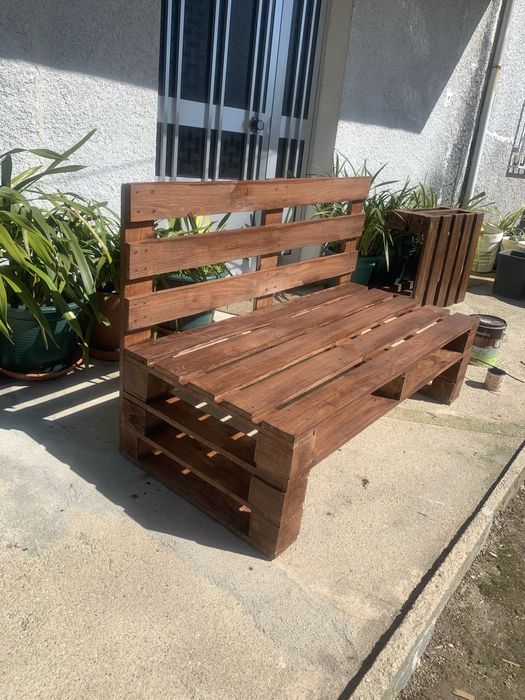 Sofas e camas em madeira de paletes