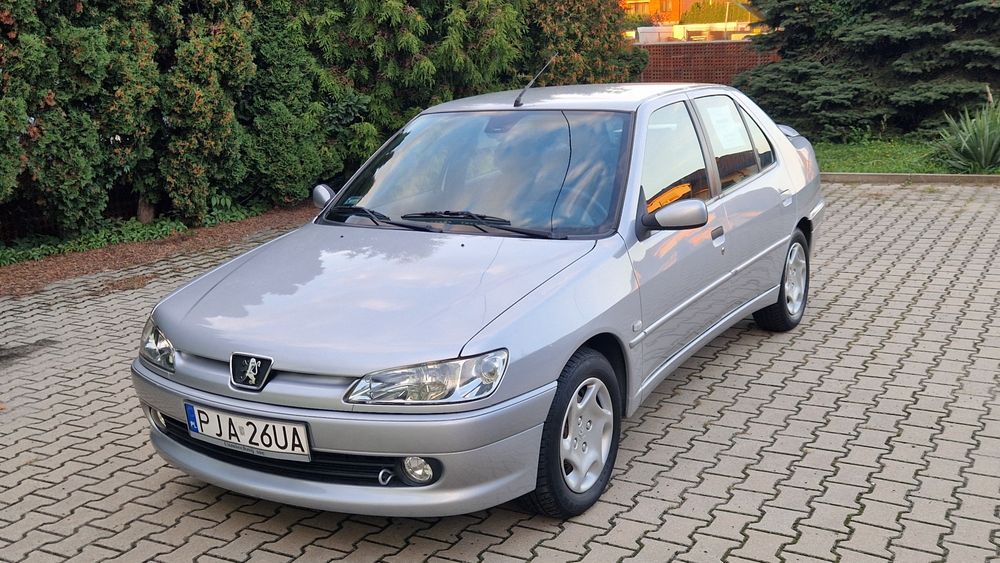 Peugeot 306