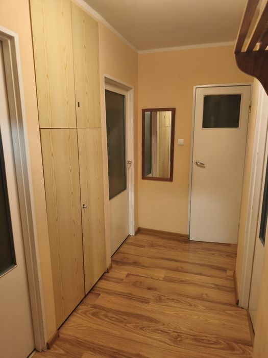 Mieszkanie 47m trzy pokoje Pierwsze piętro