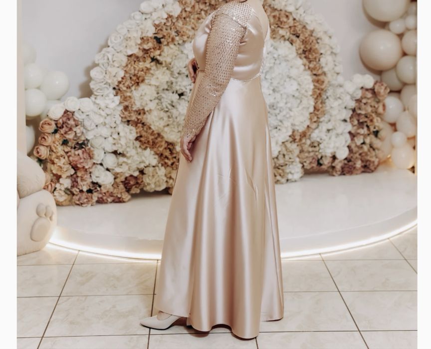 Продається гарна вечірня сукня