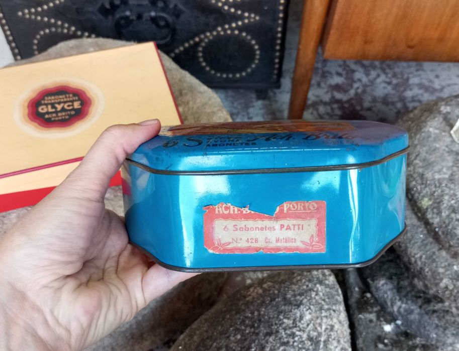 Antigas caixas perfumes sabonetes publicitários Ach. Brito e Claus