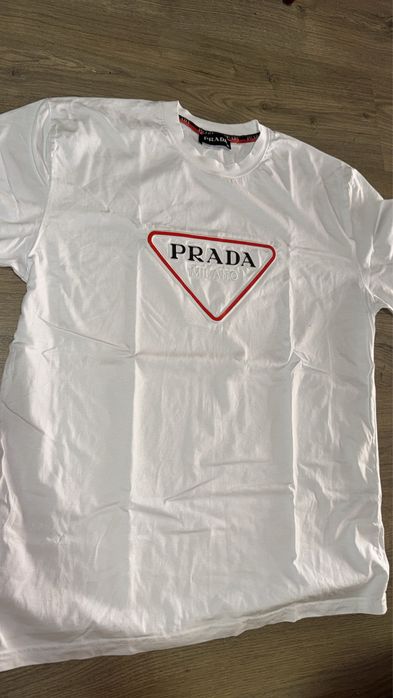 T- shirt Prada