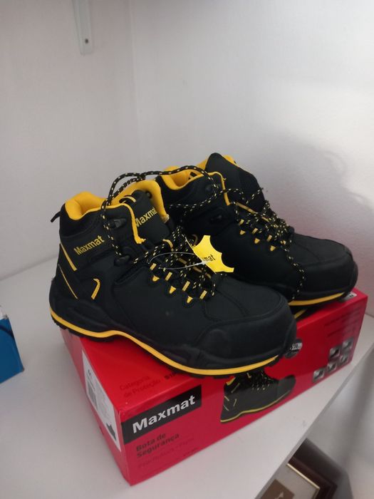 Vendo botas trabalho