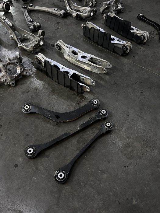 Комплект передня задня ходова ричаг цапфа ауді А4В8 А4В9