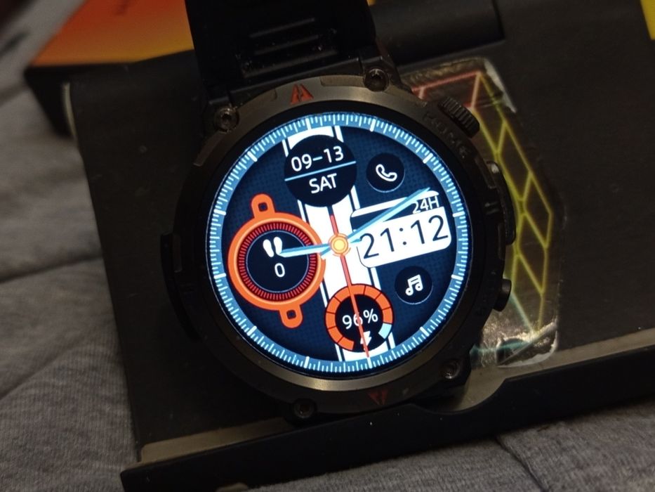 Смарт часы с фонариком