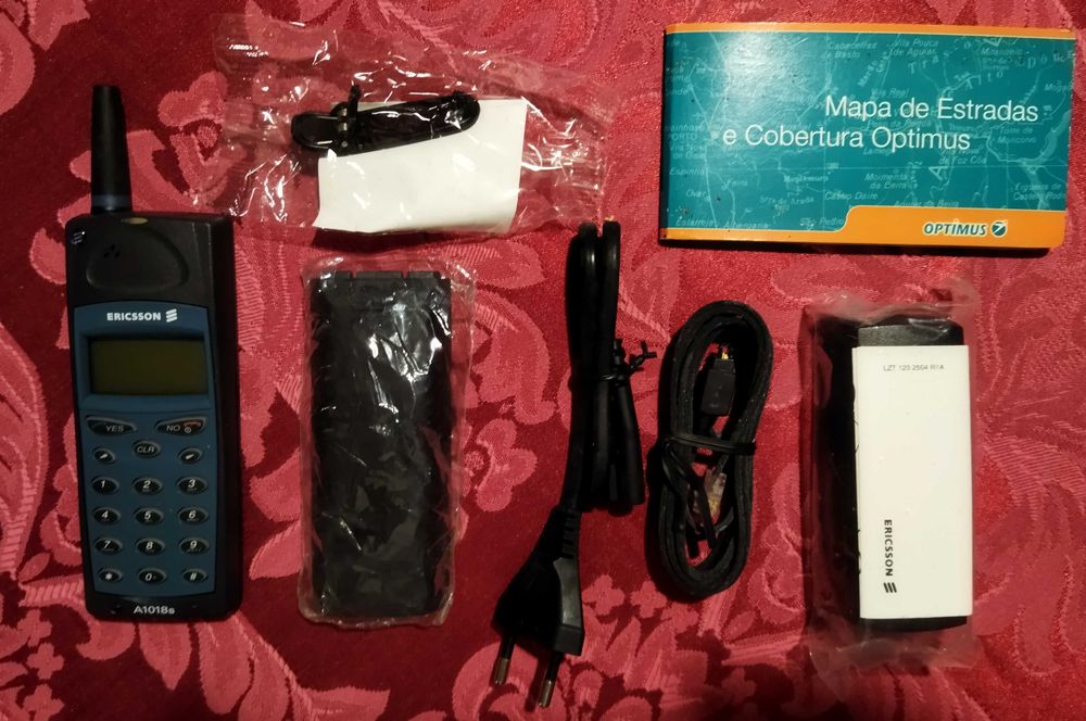 Telemóvel Ericsson A1018s 1999