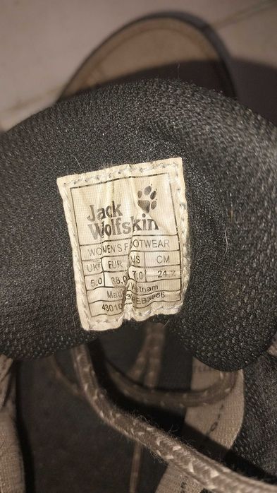 Ботинки  Jack Wolfskin 38размер.