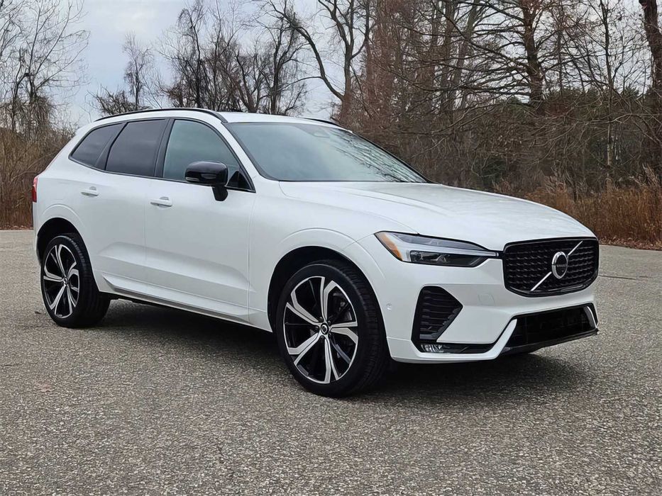 Volvo XC60      2023