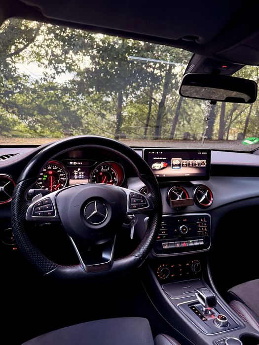 Mercedes-Benz CLA45 AMG 381cv 4MATIC
