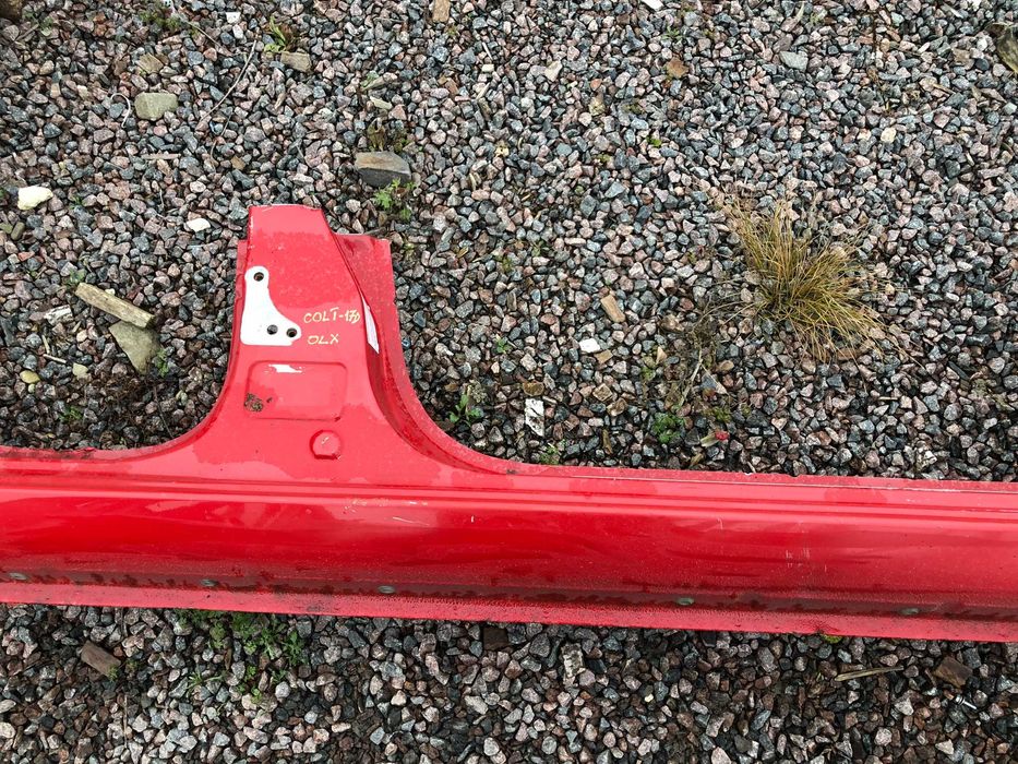 Поріг правий для Mitsubishi Colt 2004-2012pp